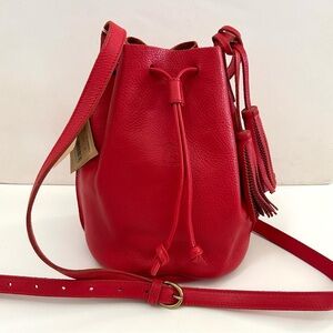 il bisonte Red Silvia Crossbody Bucket Bag OS Leather Made in Italy